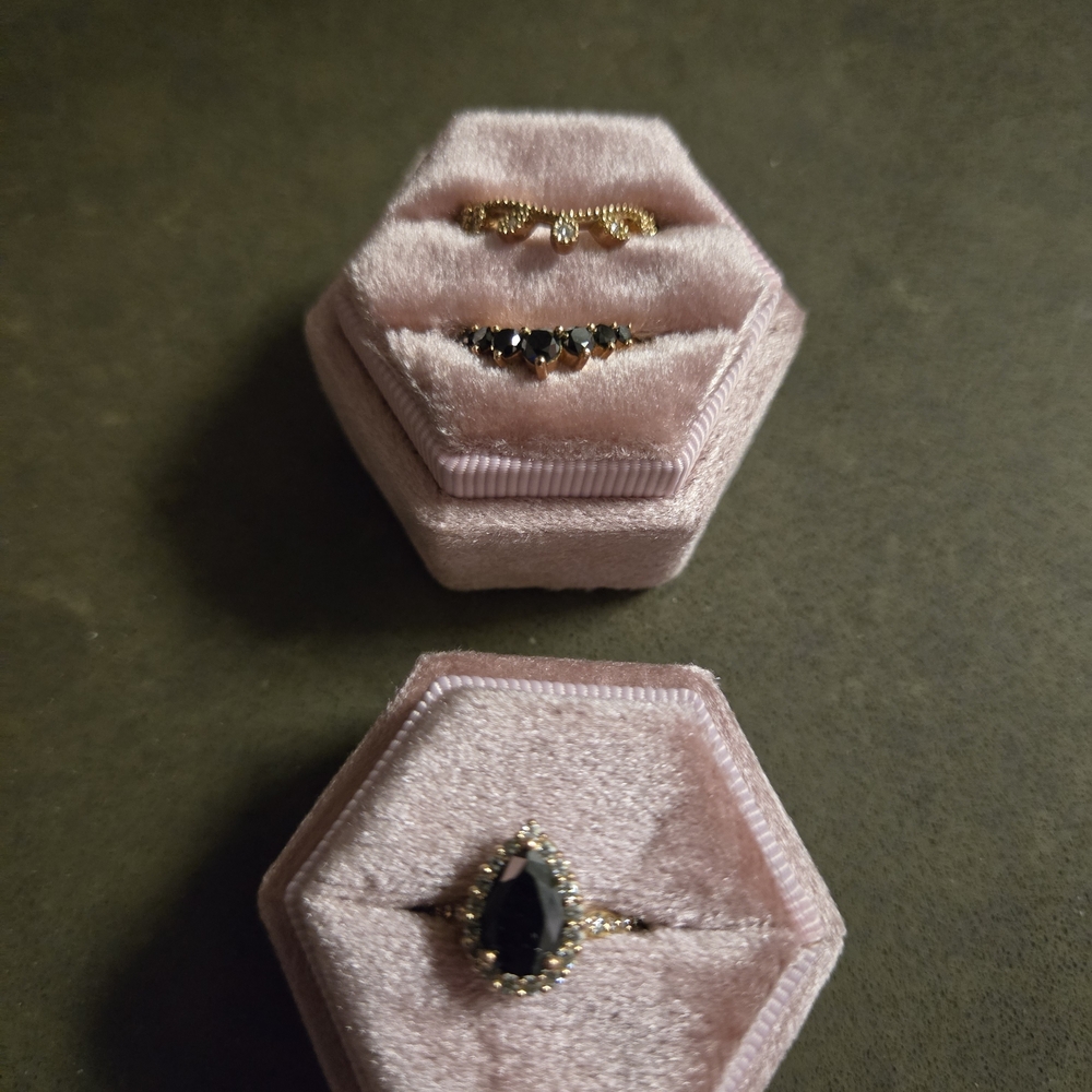 Lmore Custom Wedding Ring Set - image 4